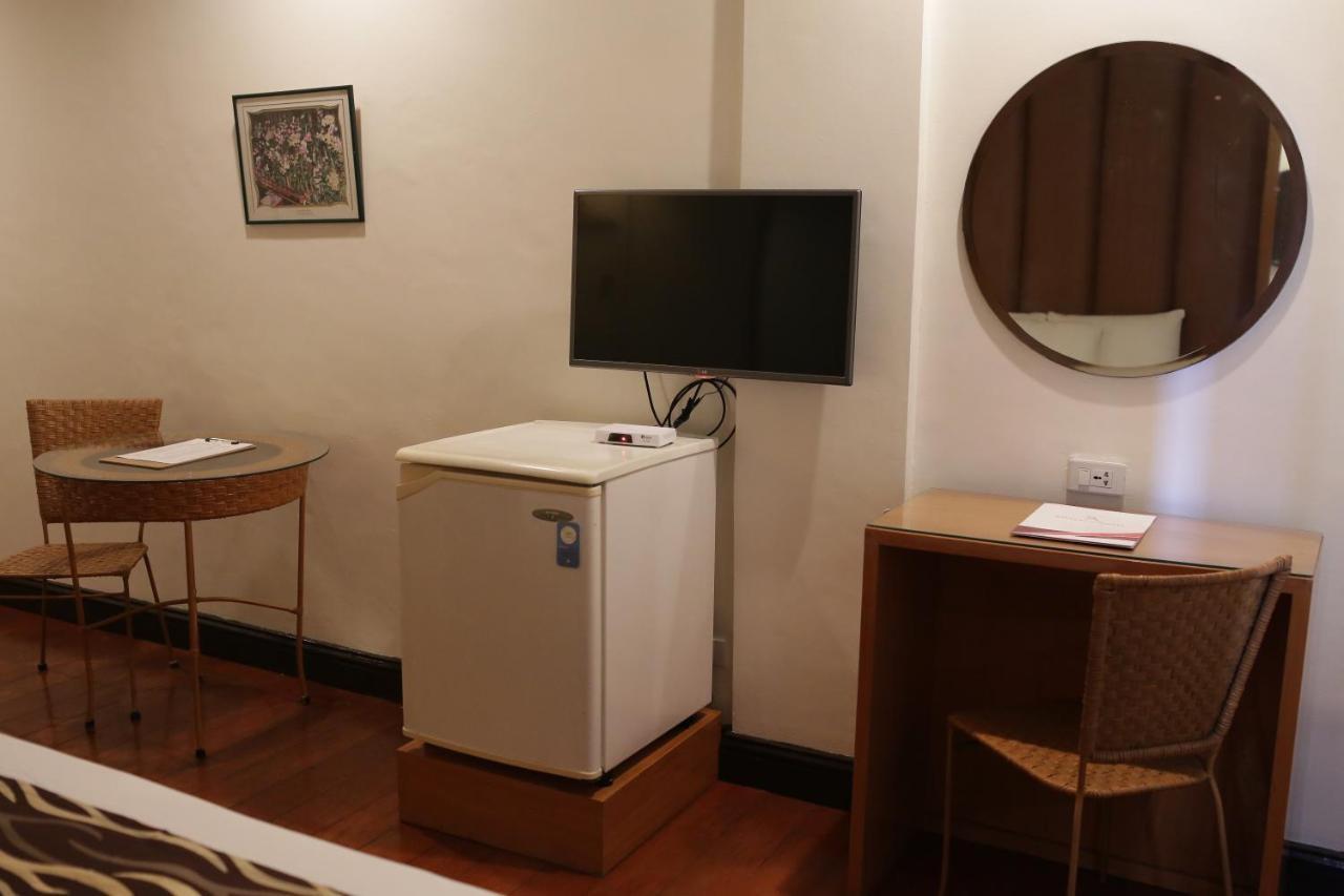 Amalfi718 Hotel Lipa City Dış mekan fotoğraf